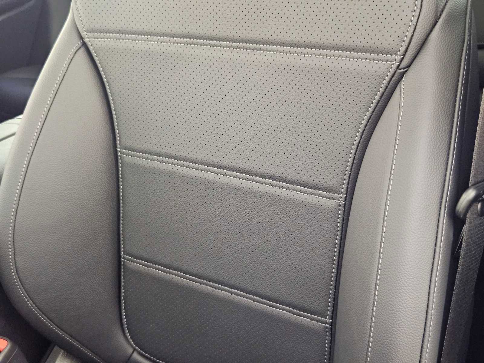 New 2025 Mercedes-Benz GLC 350e 4MATIC image 41