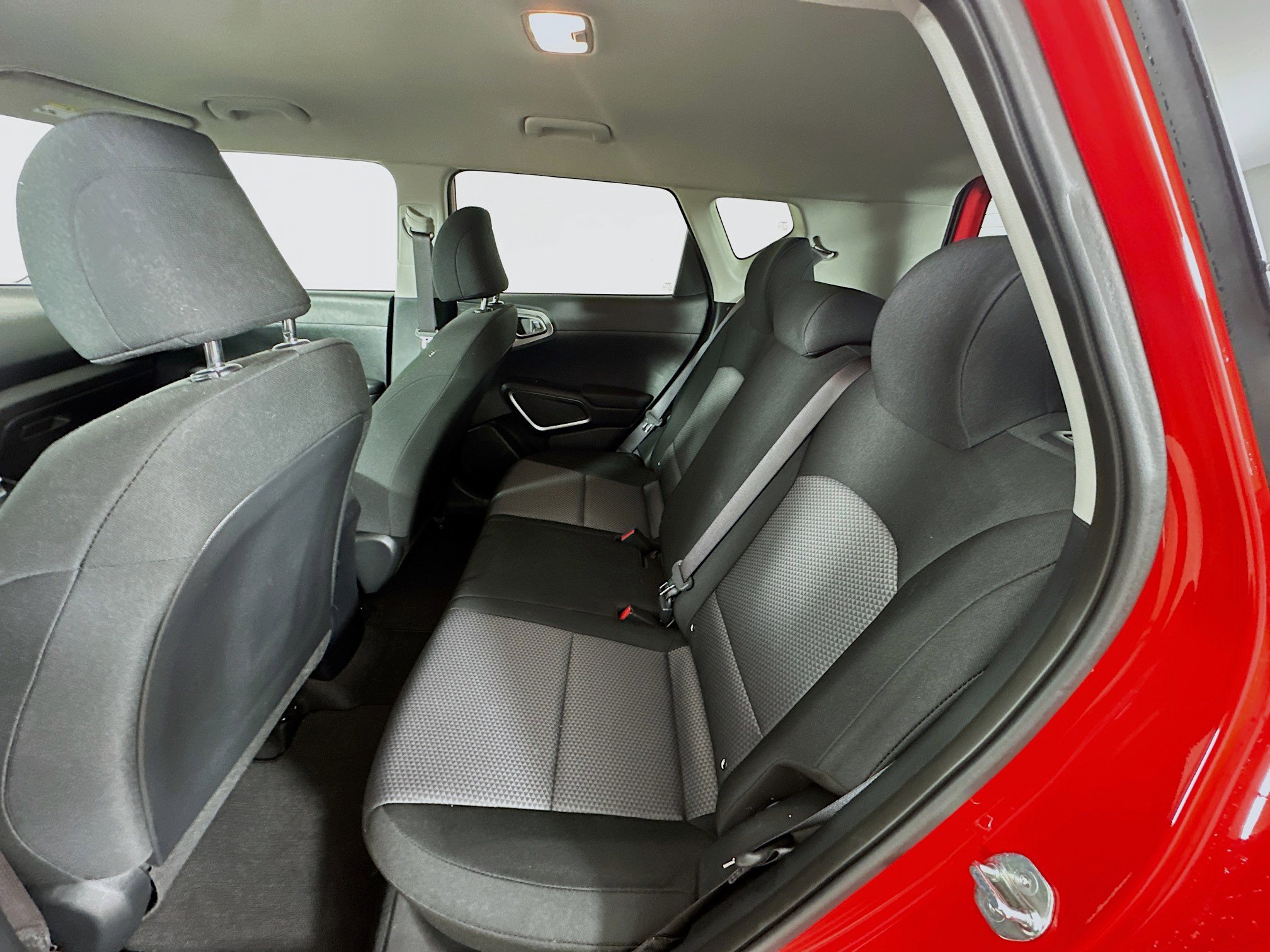 Used 2023 Kia Soul LX w/ LX Technology Package image 29