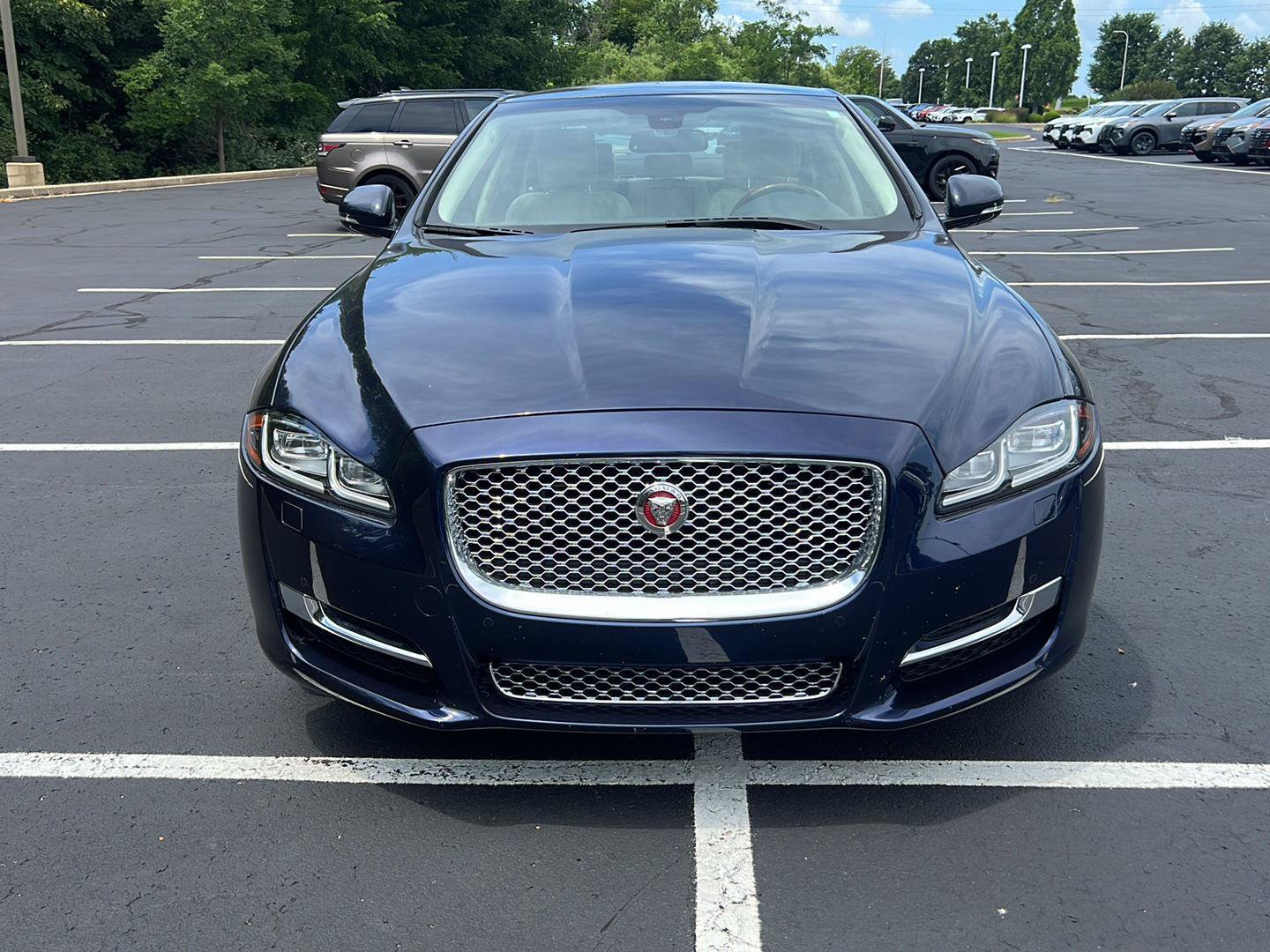 Used 2016 Jaguar XJ L Portfolio AWD/4WD image 8