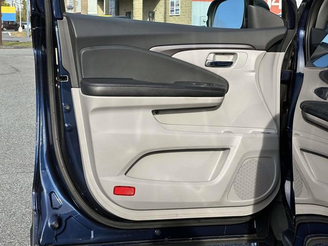 Used 2016 Honda Pilot LX image 15