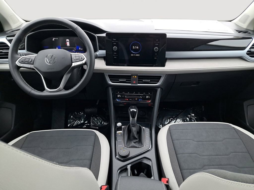 New 2025 Volkswagen Taos SE AWD/4WD image 21