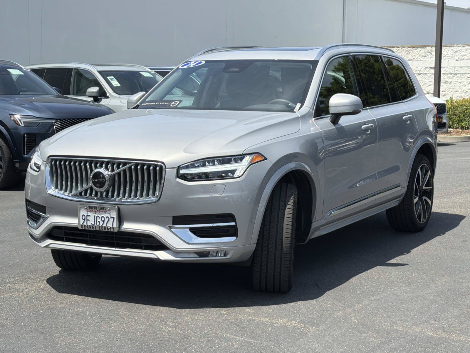 Certified 2024 Volvo XC90 B6 Plus AWD/4WD image 3