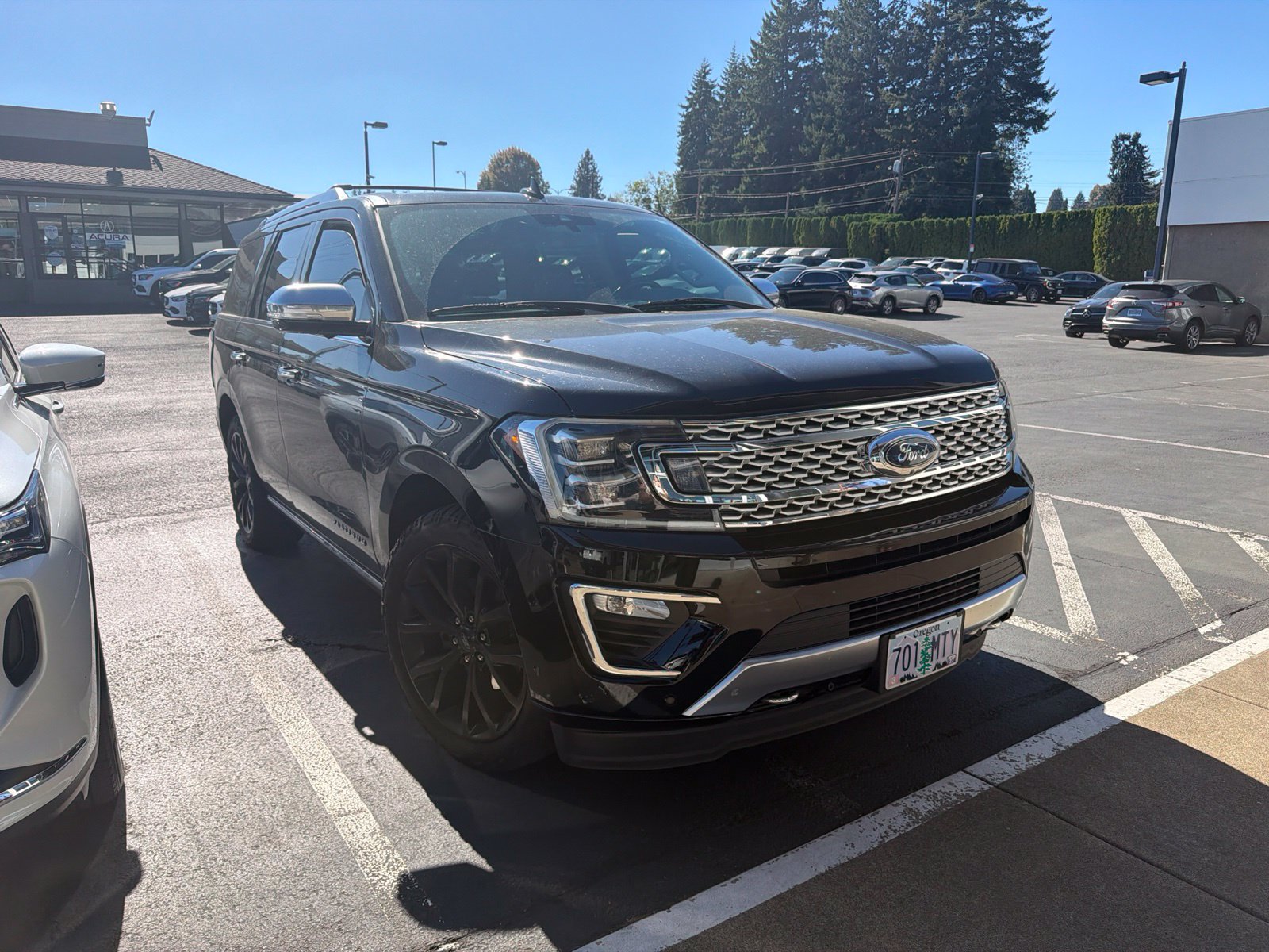 Used 2018 Ford Expedition Platinum AWD/4WD image 3