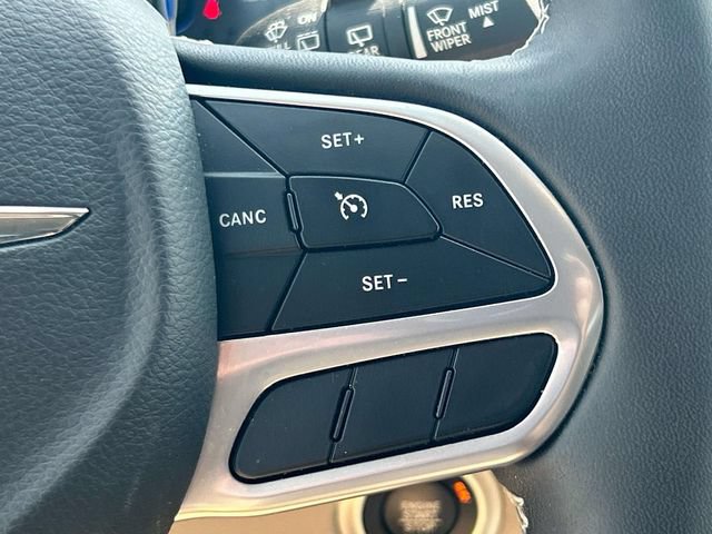 Used 2023 Chrysler Voyager LX FWD image 31