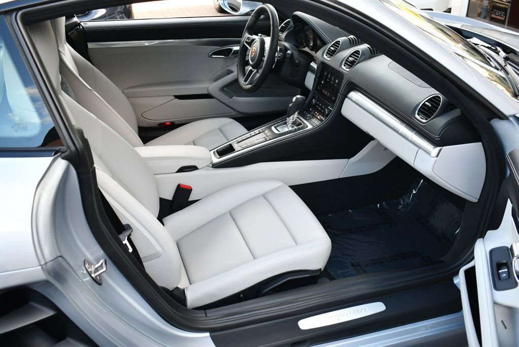 Used 2018 Porsche 718 Cayman RWD image 43