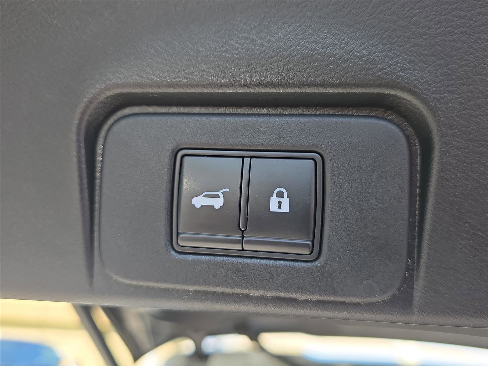 Used 2021 Nissan Rogue SL w/ Premium Package FWD image 10