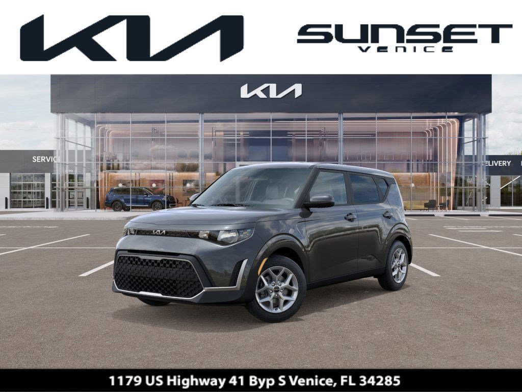 New 2025 Kia Soul LX image 1