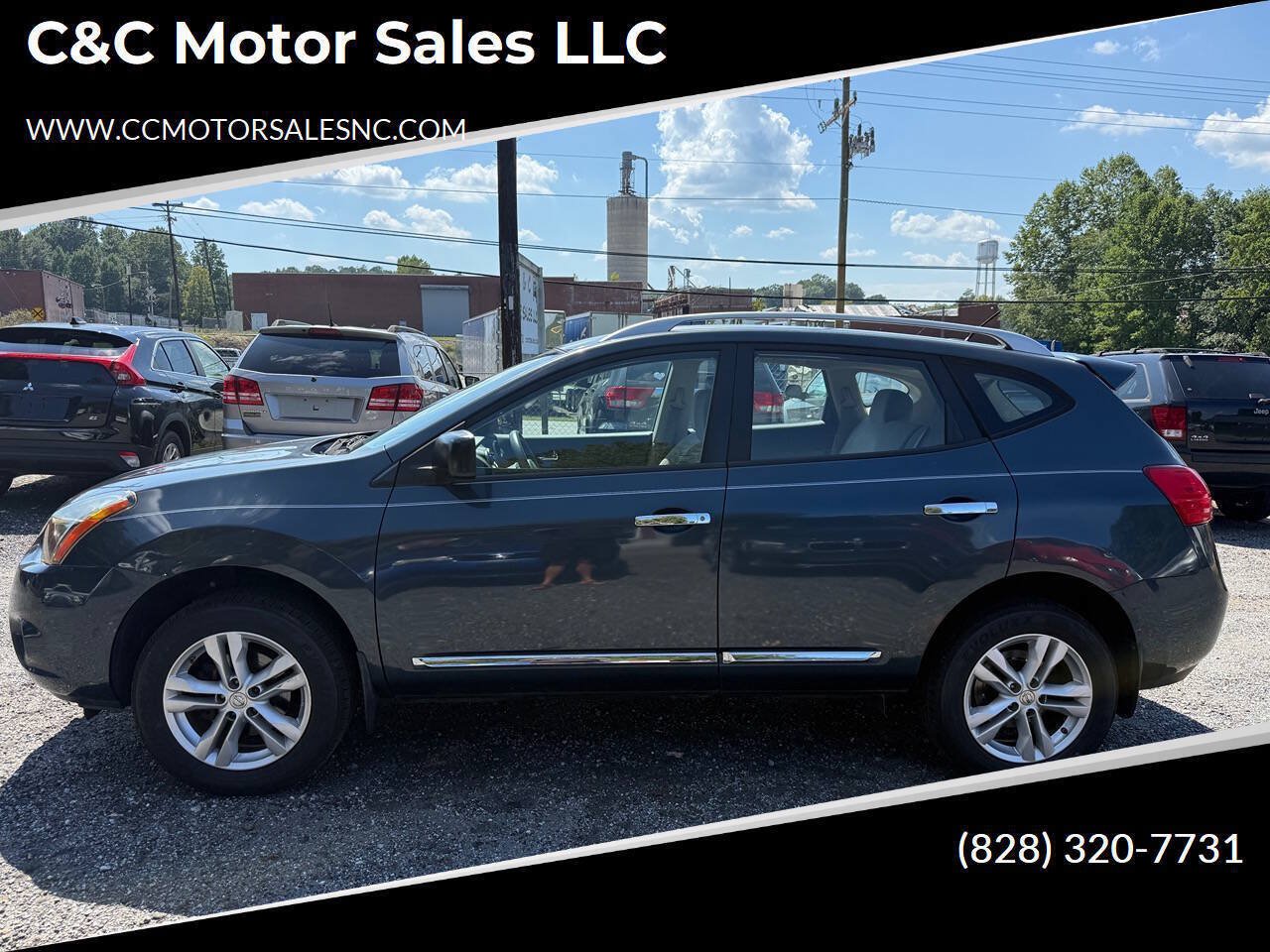 Used 2014 Nissan Rogue S w/ Convenience Package AWD/4WD image 1