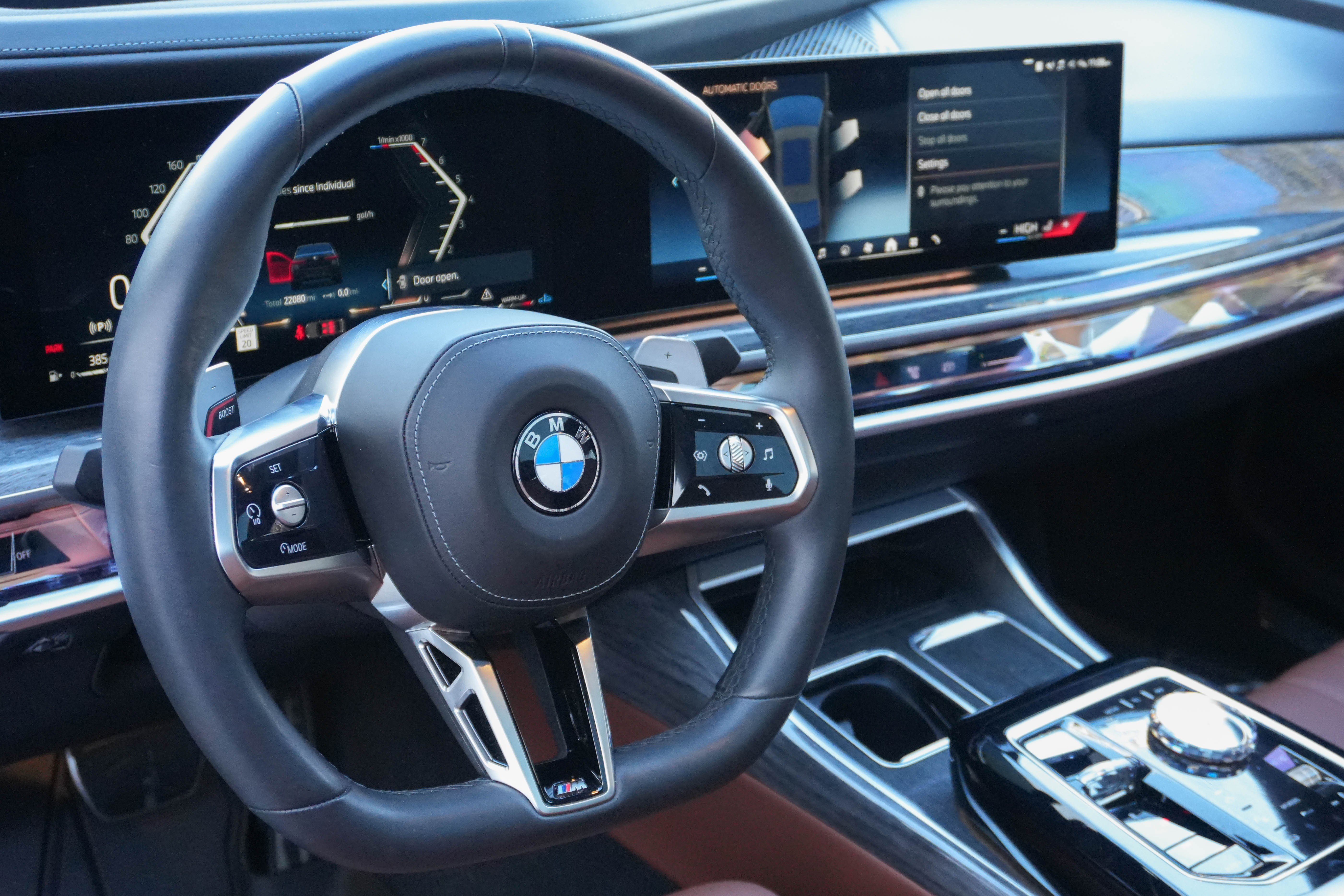 Certified 2023 BMW 760i xDrive w/ Executive Package image 10