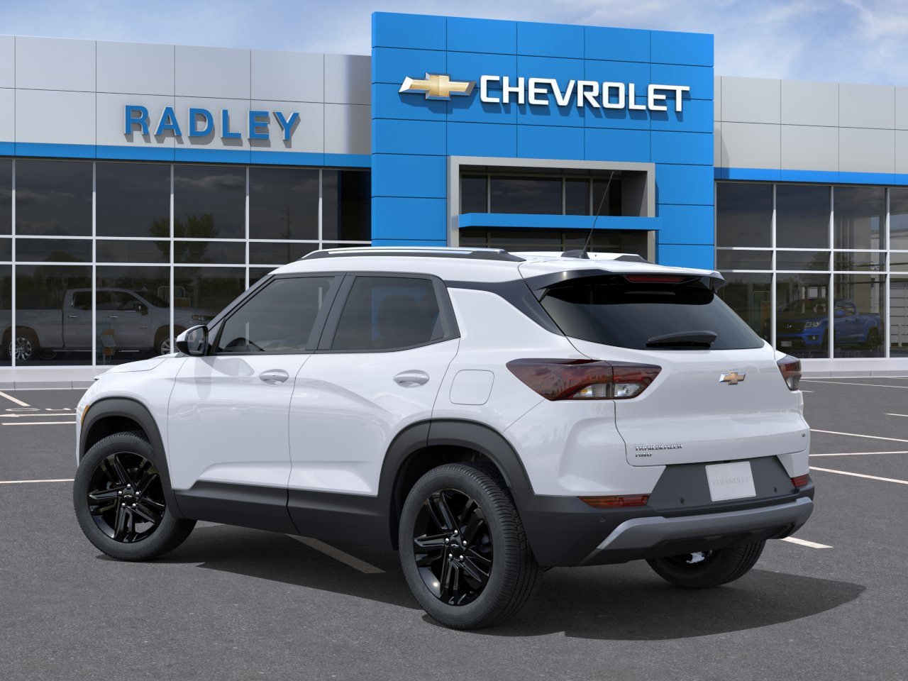 New 2026 Chevrolet TrailBlazer LT w/ Midnight Edition AWD/4WD image 3