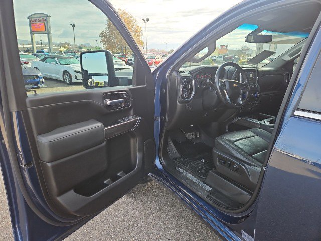 Used 2022 Chevrolet Silverado 2500 LTZ w/ LTZ Texas Edition image 9