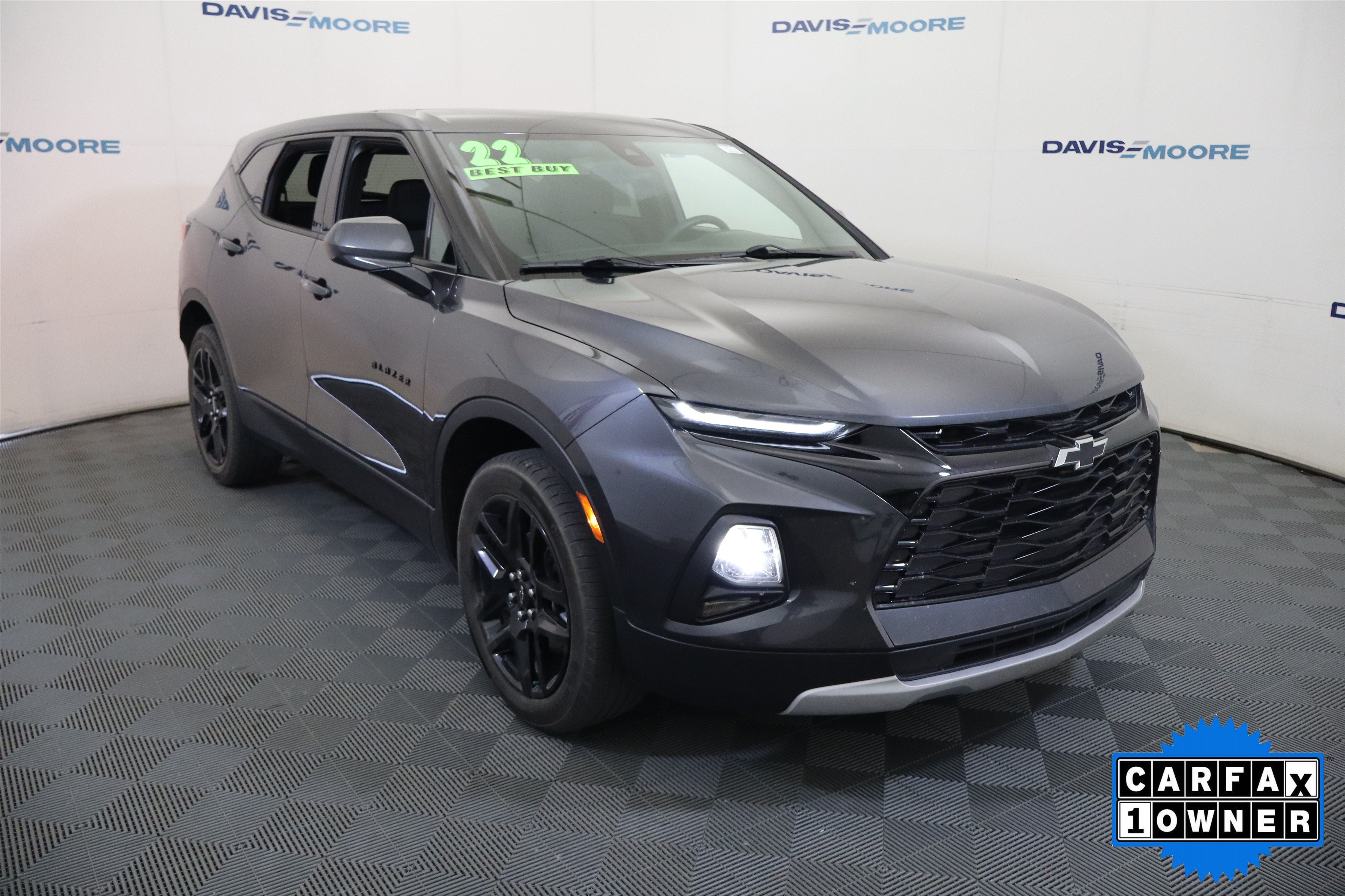 Used 2022 Chevrolet Blazer LT w/ LPO, Black Accent Package FWD image 3