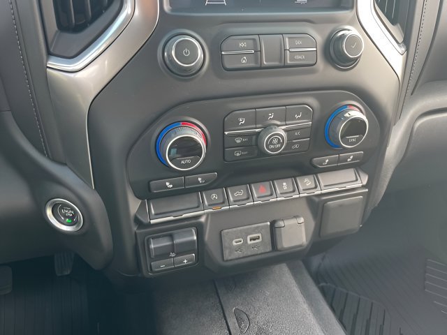 Used 2020 Chevrolet Silverado 1500 RST AWD/4WD image 19