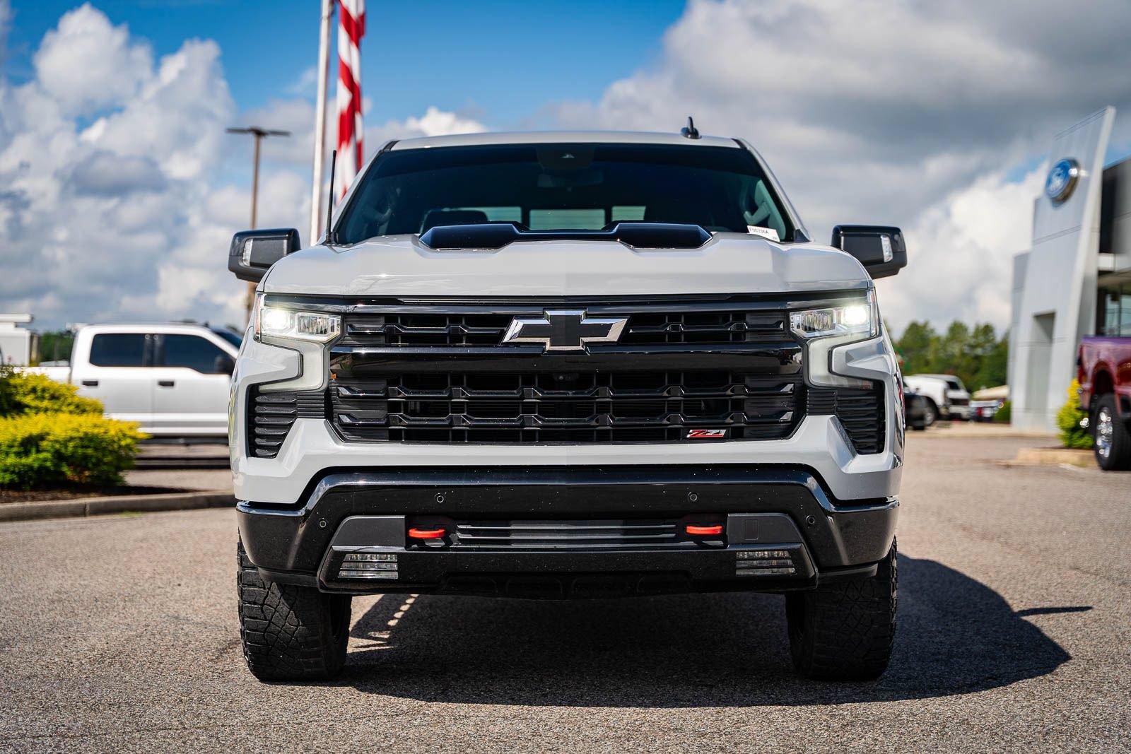 Used 2024 Chevrolet Silverado 1500 LT Trail Boss w/ Convenience Package II AWD/4WD video 2