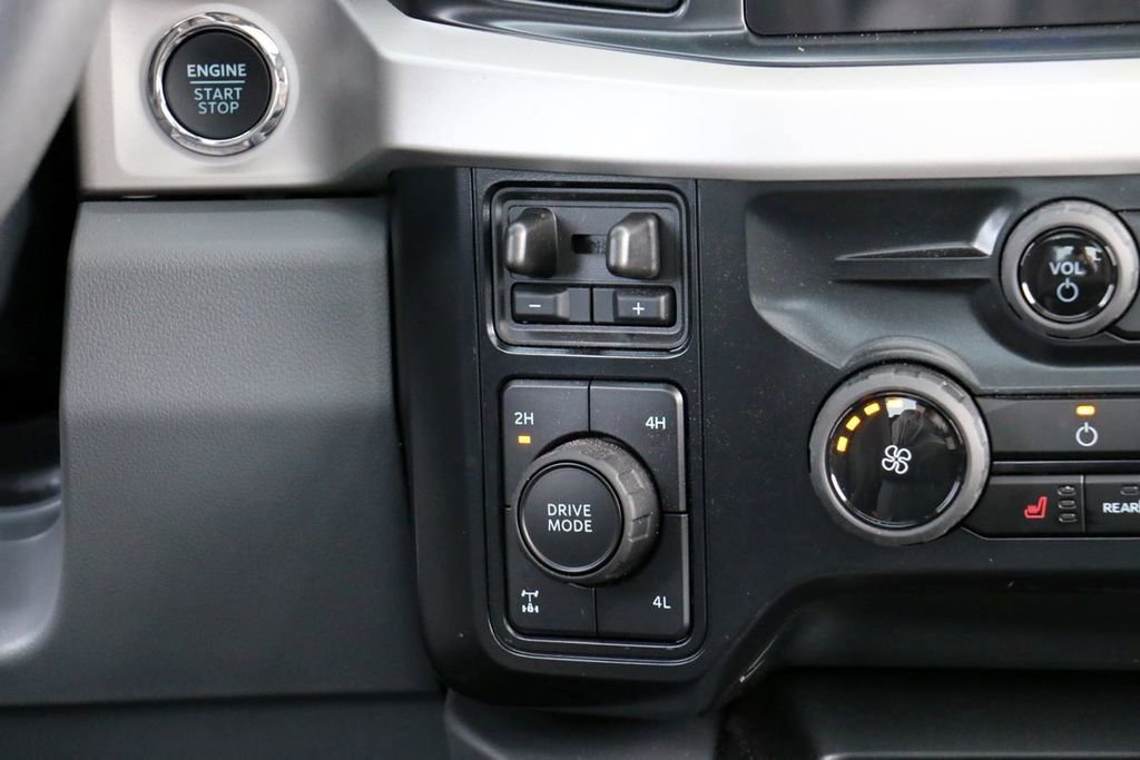 New 2026 Ford F250 XLT w/ XLT Premium Package image 31