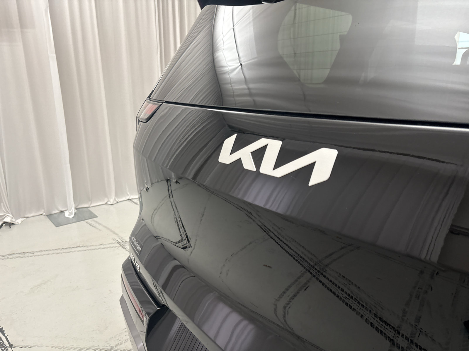 New 2027 Kia EV9 Wind AWD/4WD image 37