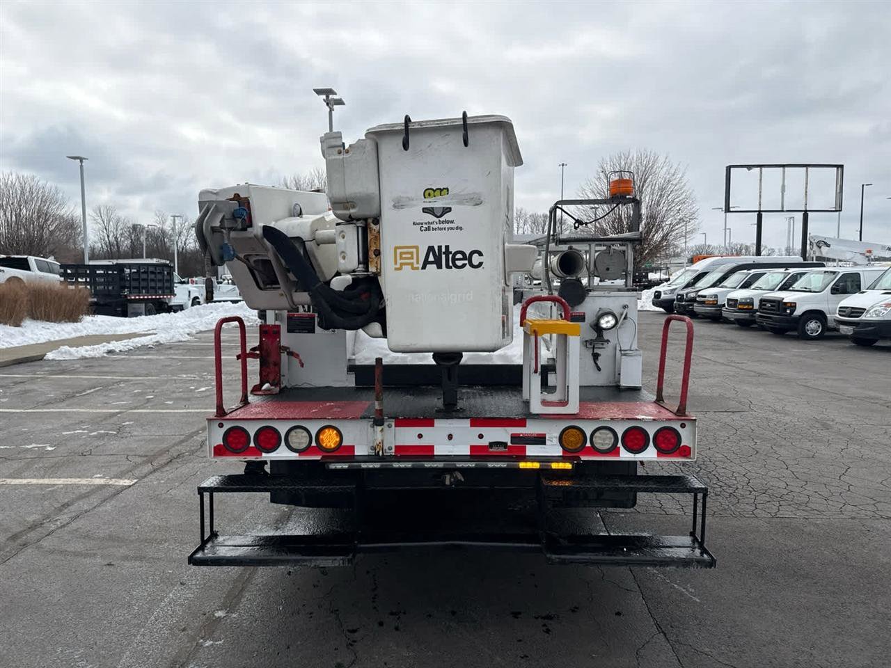 Used 2019 Ford F550 4x4 Regular Cab Super Duty image 7