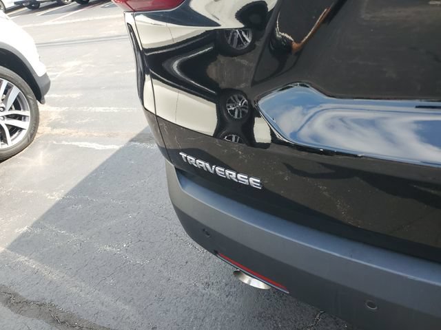 Used 2018 Chevrolet Traverse LT FWD image 7