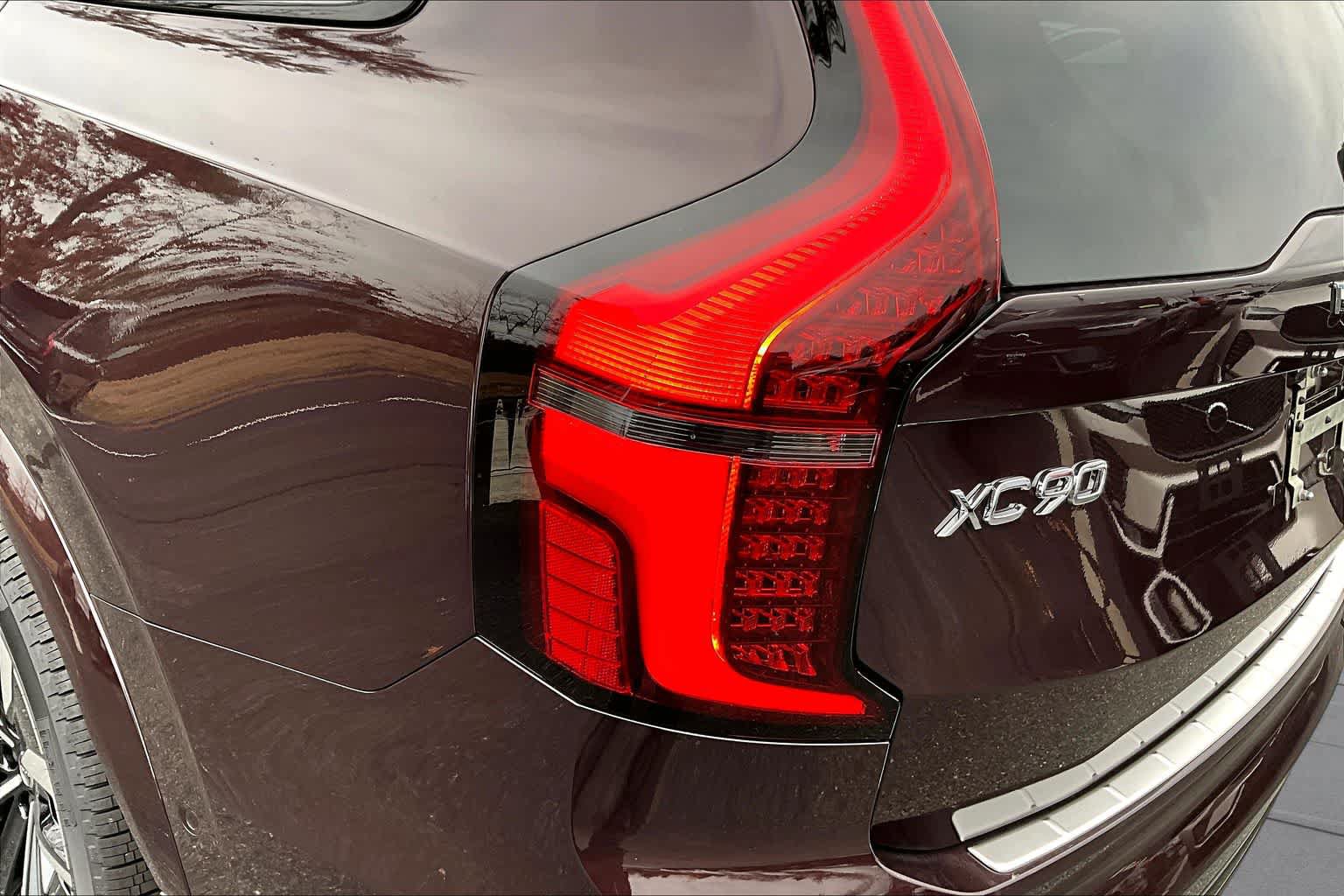 New 2026 Volvo XC90 B6 Ultra w/ Protection Package Premier AWD/4WD image 5