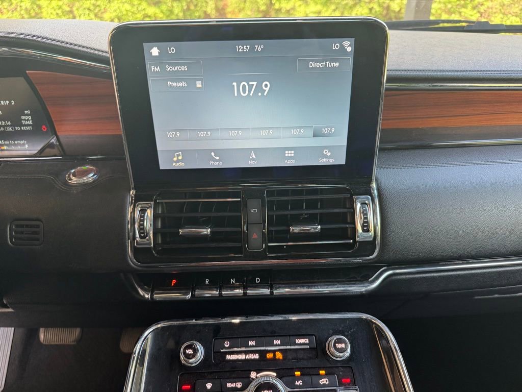 Used 2018 Lincoln Navigator Select image 24