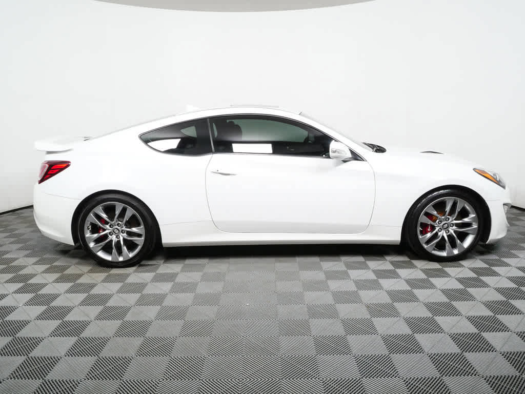 Used 2013 Hyundai Genesis 3.8 image 21