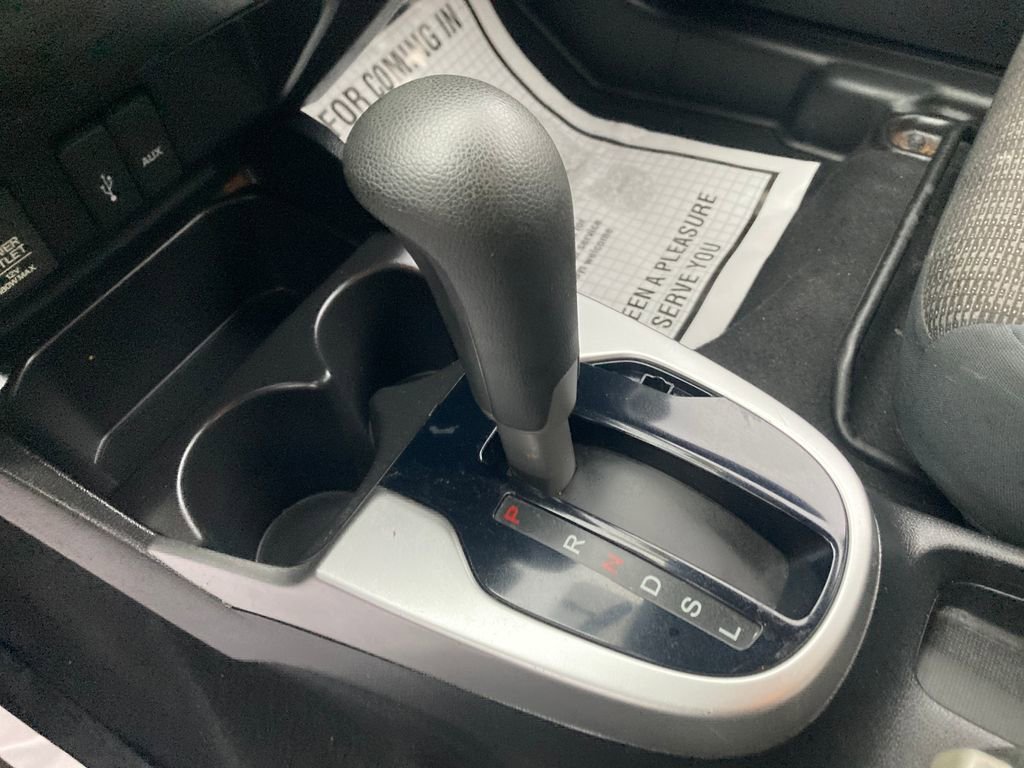 Used 2017 Honda Fit LX image 28