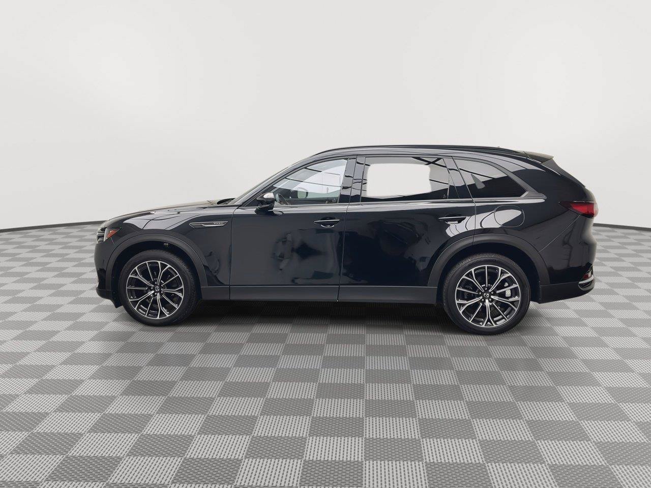 Certified 2025 MAZDA CX-70 Plug-In Hybrid w/ Premium Plus AWD/4WD image 38