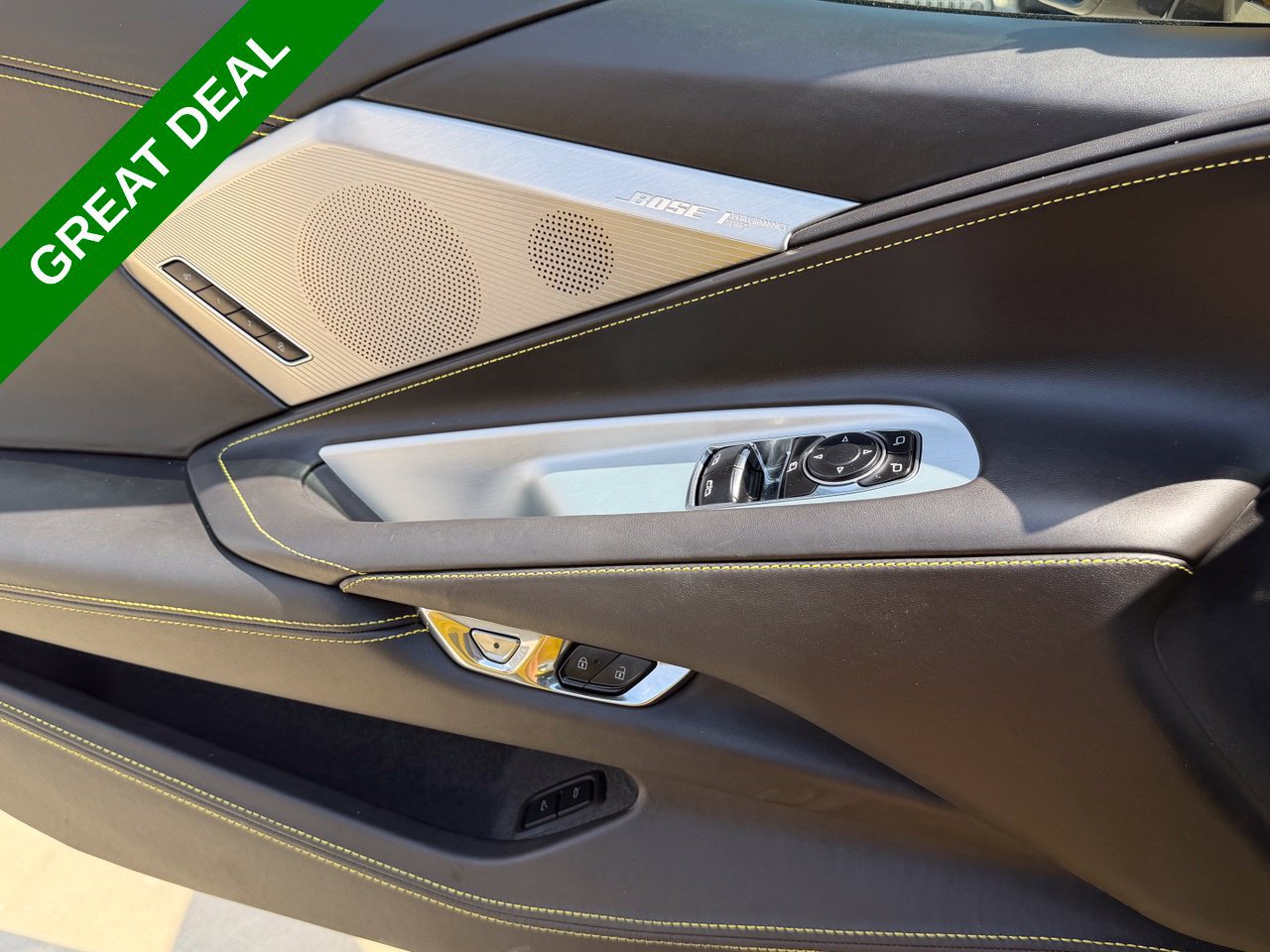 Used 2025 Chevrolet Corvette Stingray Premium Cpe w/ Z51 Performance Package RWD image 30