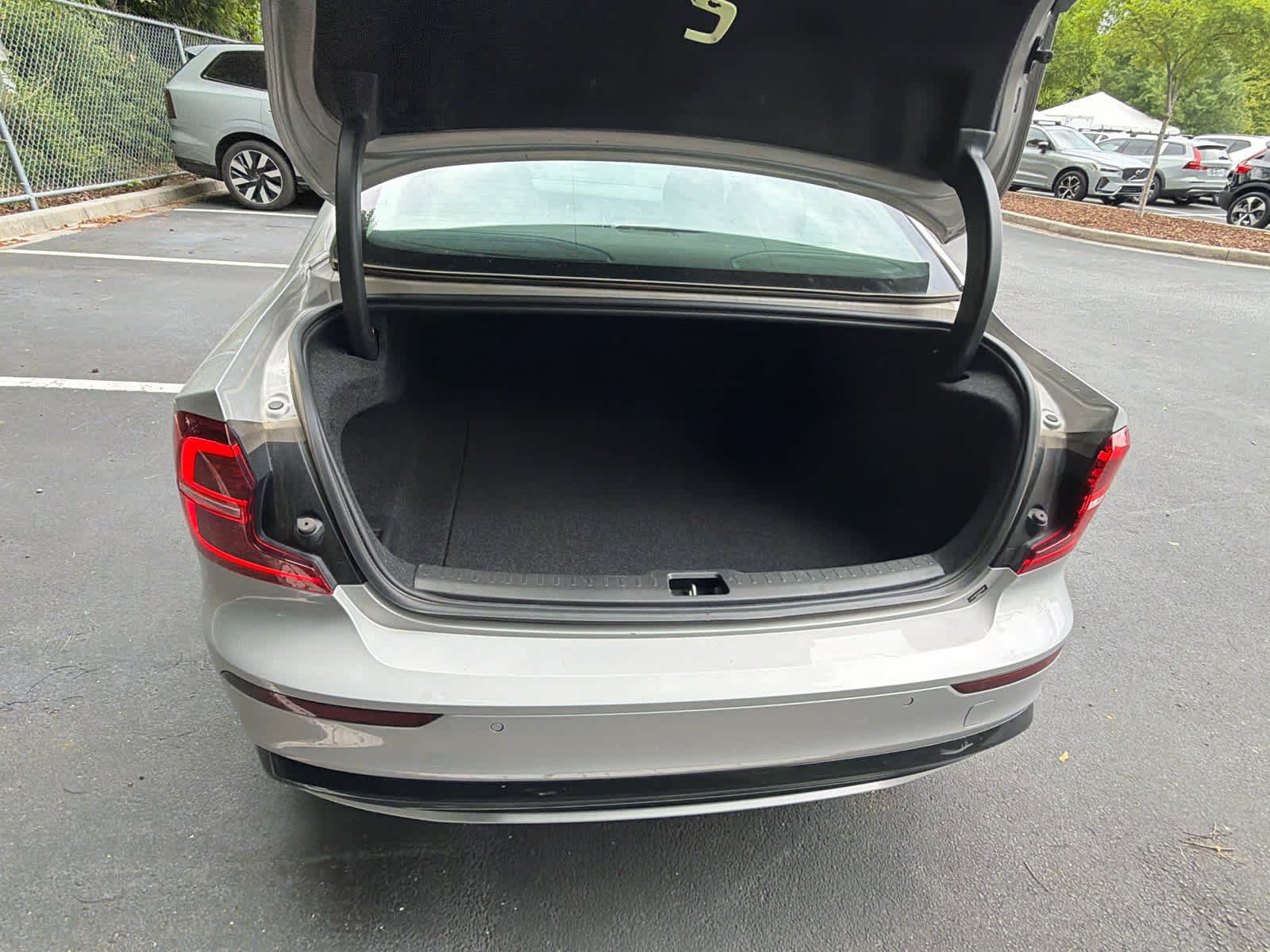Used 2024 Volvo S60 B5 Core FWD image 23
