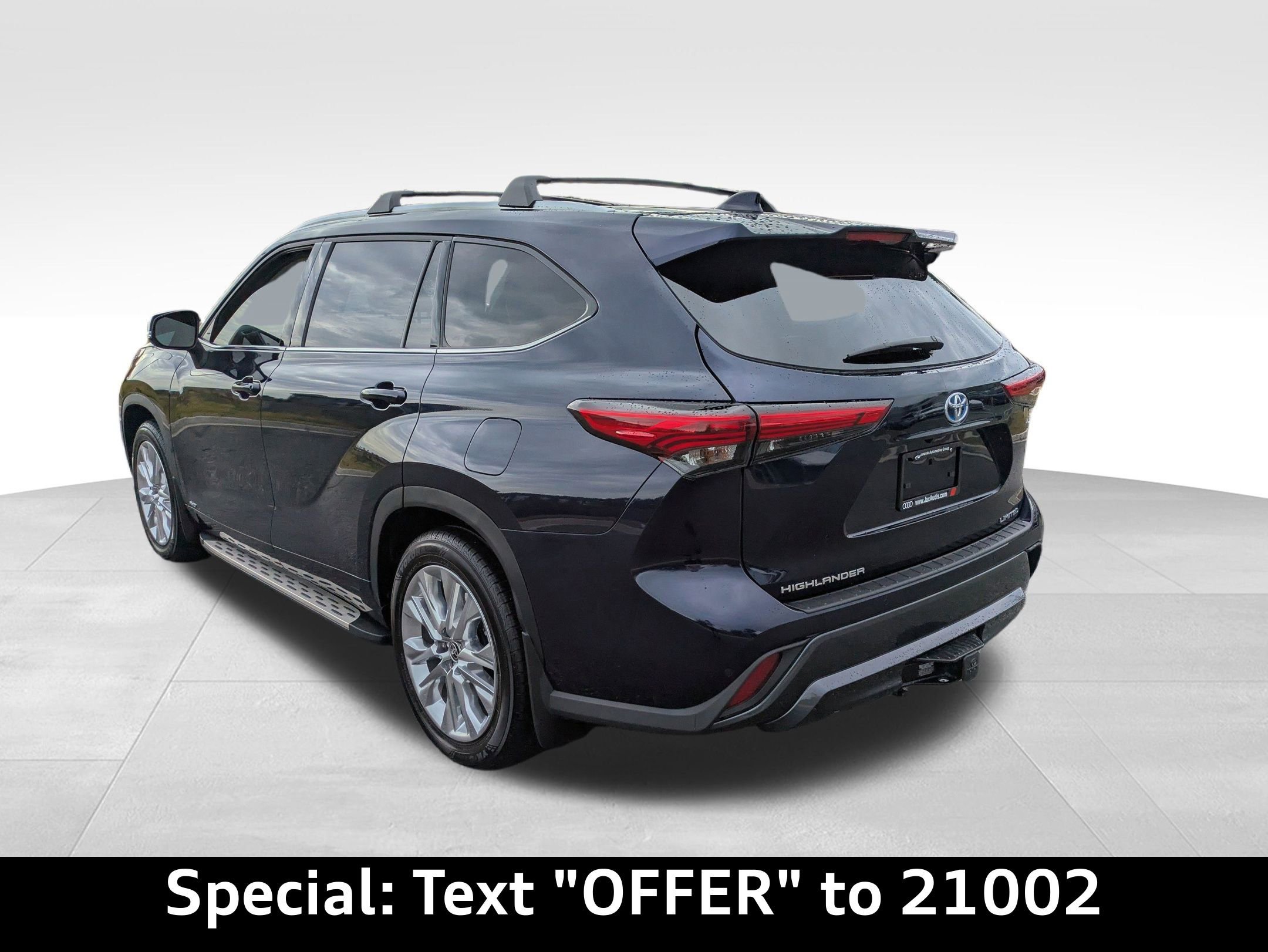 Used 2023 Toyota Highlander Limited image 6