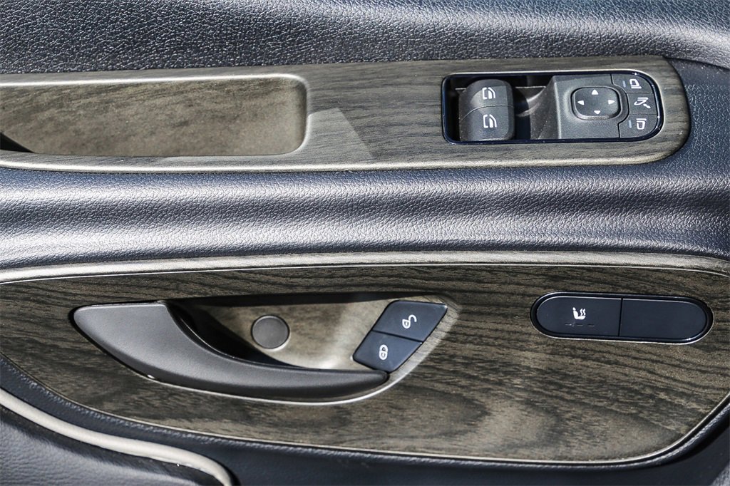 Used 2023 Mercedes-Benz Sprinter 2500 image 38