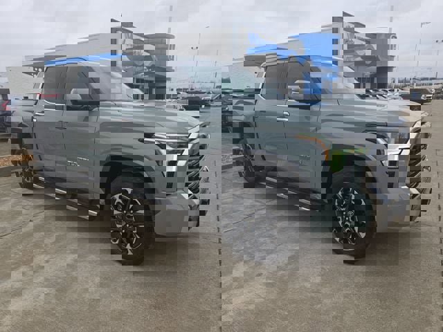 Used 2025 Toyota Tundra Limited image 7