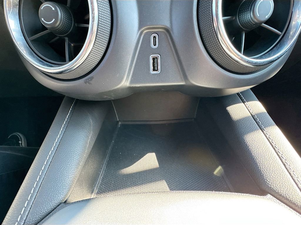 Used 2025 Chevrolet Blazer LT image 23