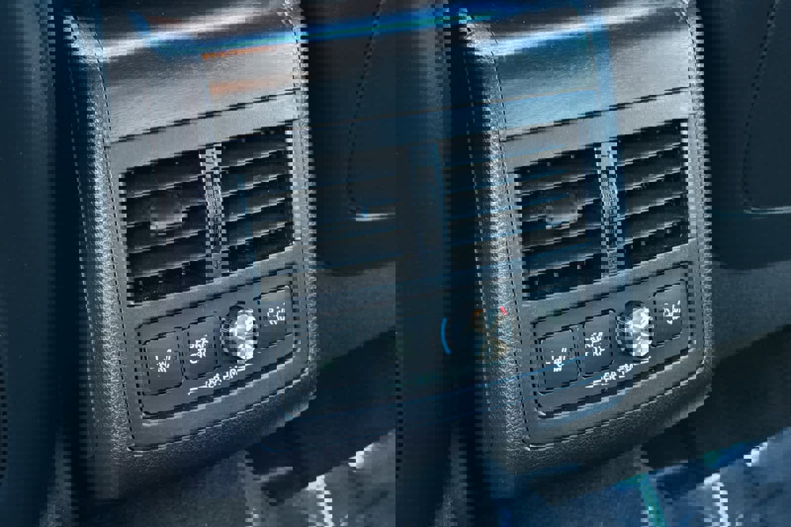 Used 2017 Toyota Avalon Limited image 14