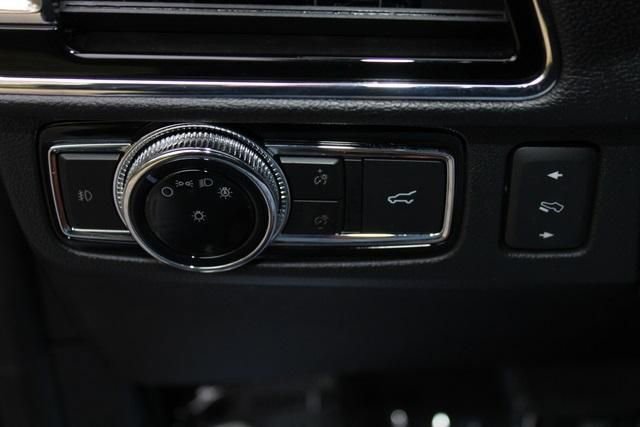 Used 2019 Lincoln Navigator L Reserve w/ Cargo Package AWD/4WD image 9