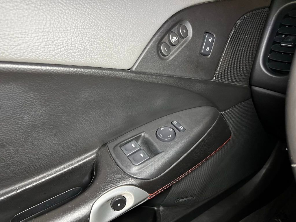 Used 2013 Chevrolet Corvette Z06 w/ 3LZ Preferred Equipment Group image 26