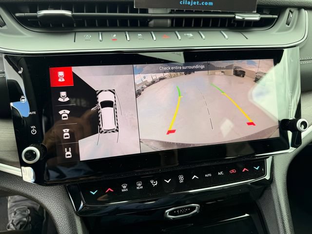New 2026 Jeep Grand Cherokee Limited w/ Luxury Tech Group II AWD/4WD image 9