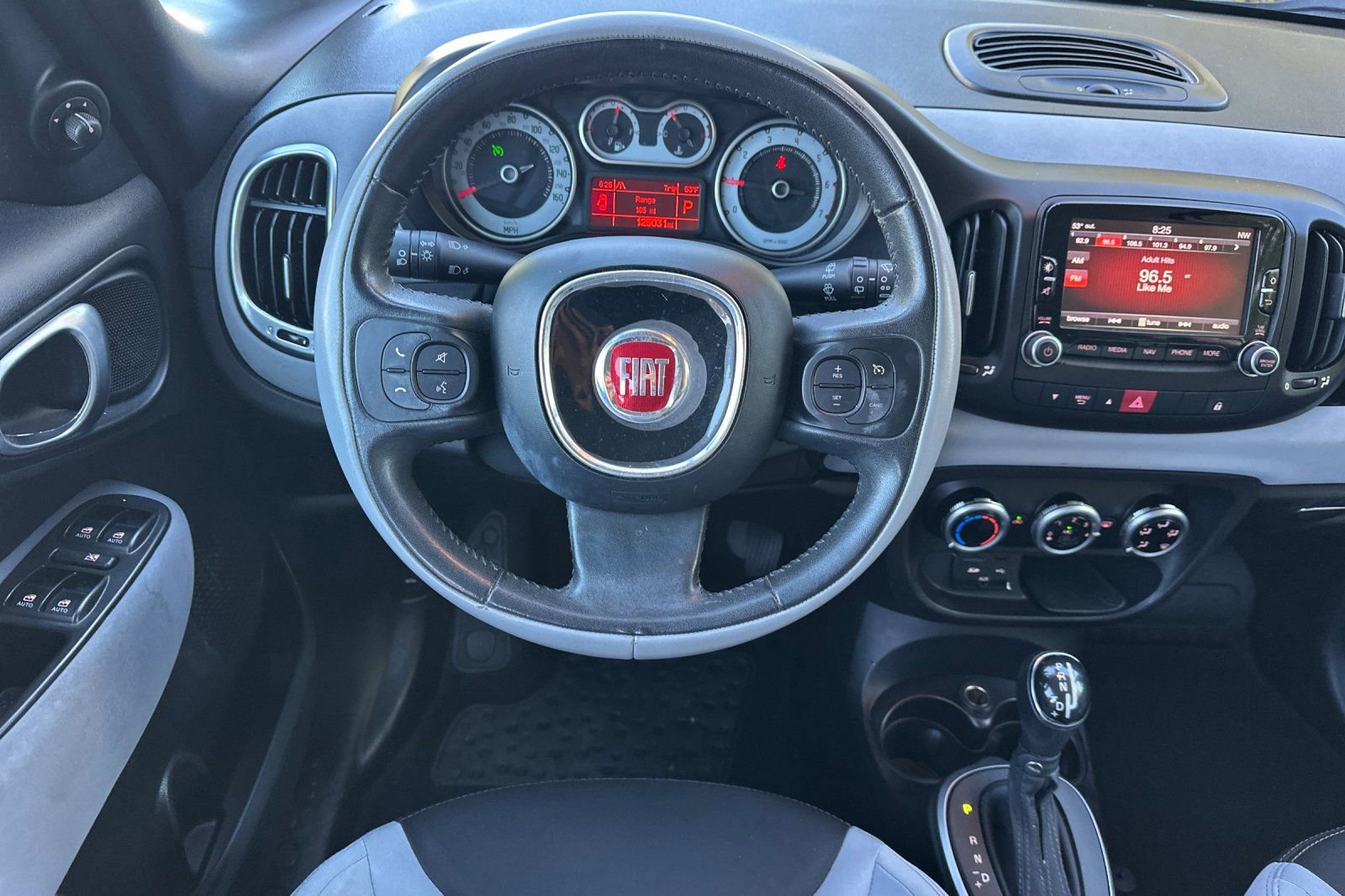 Used 2014 FIAT 500L Easy image 16