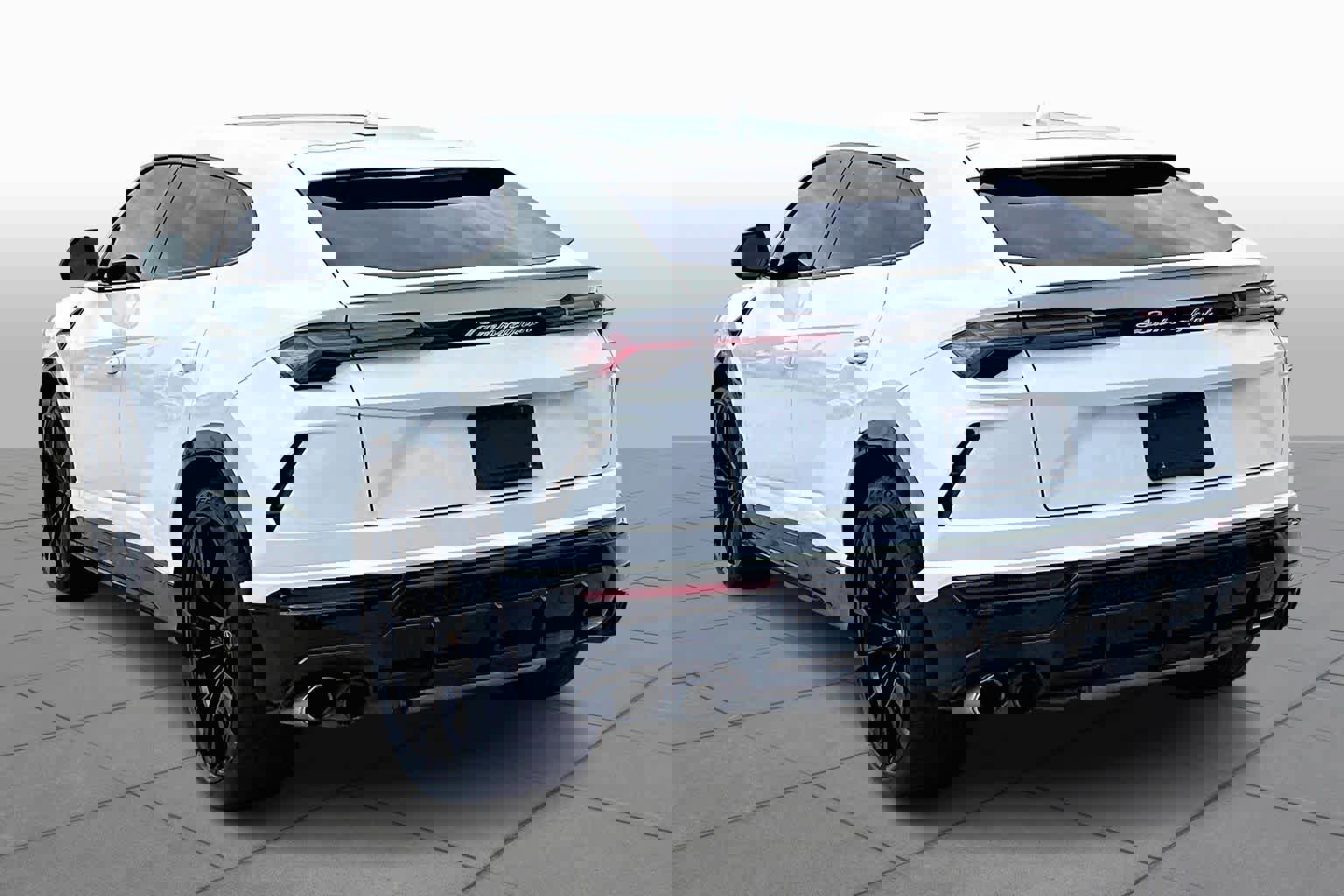 Used 2022 Lamborghini Urus image 11