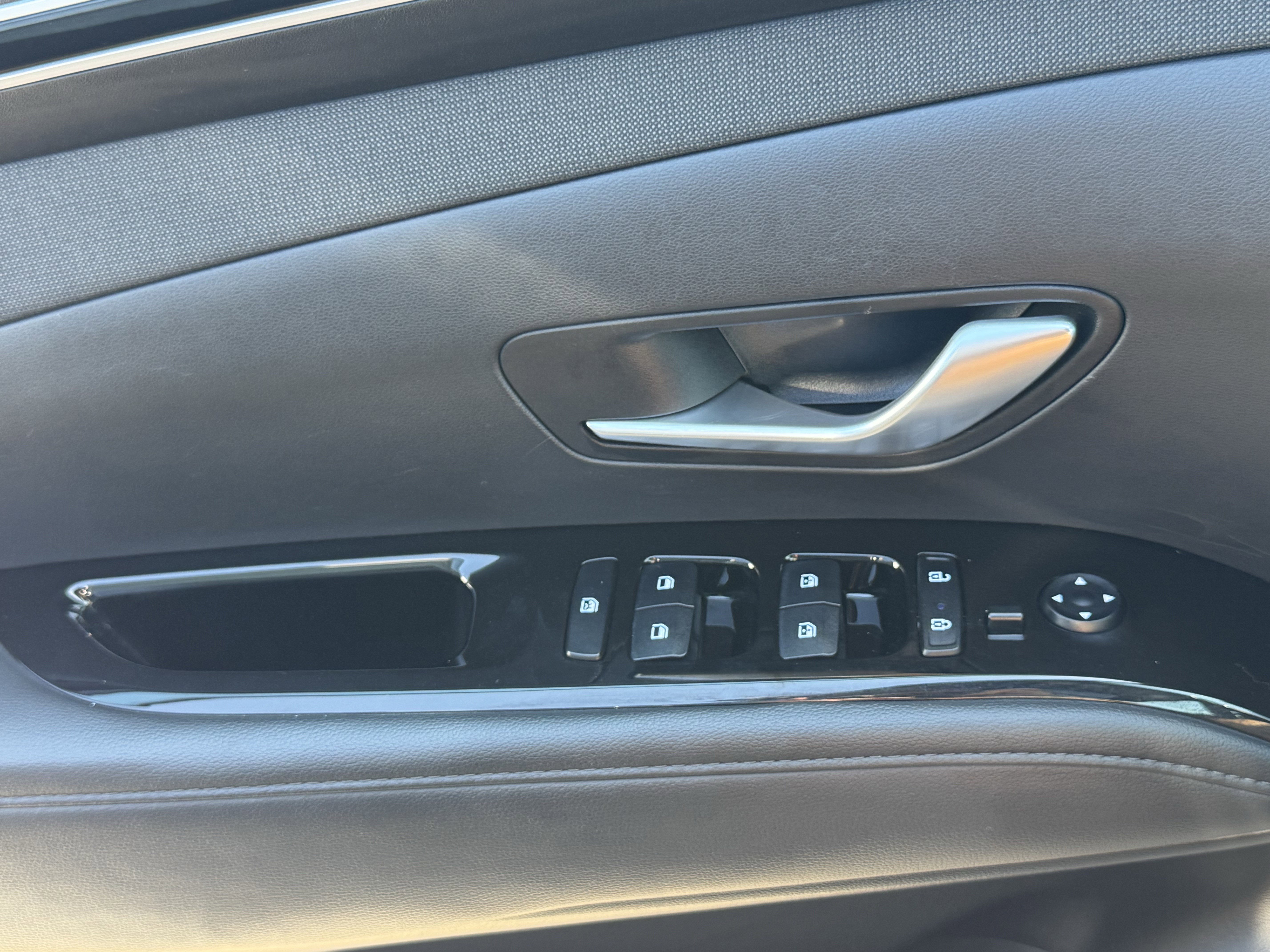Used 2024 Hyundai Santa Cruz Limited AWD/4WD image 28