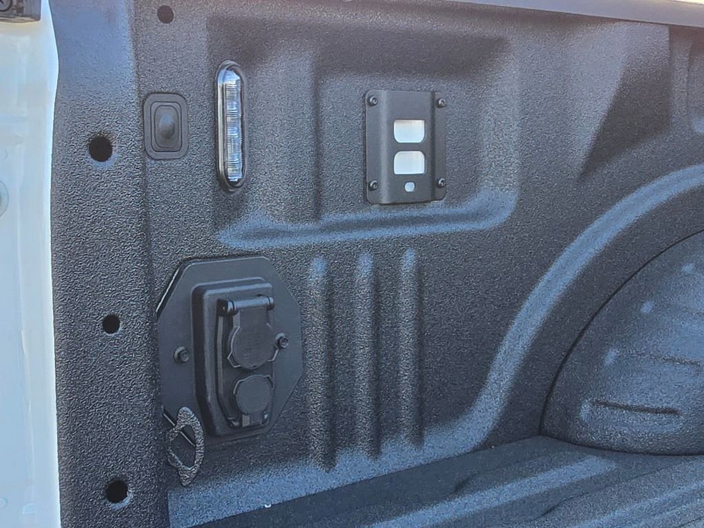 New 2026 Ford F250 Platinum w/ Tremor Off-Road Package image 14