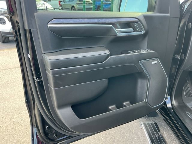 Used 2022 Chevrolet Silverado 1500 LTZ w/ LTZ Premium Package image 13