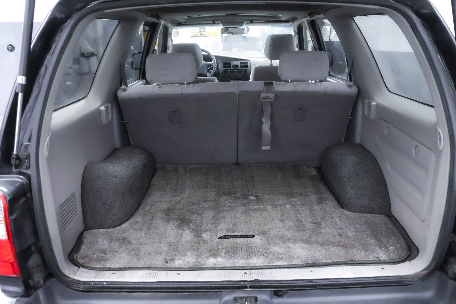 Used 2001 Toyota 4Runner SR5 image 16