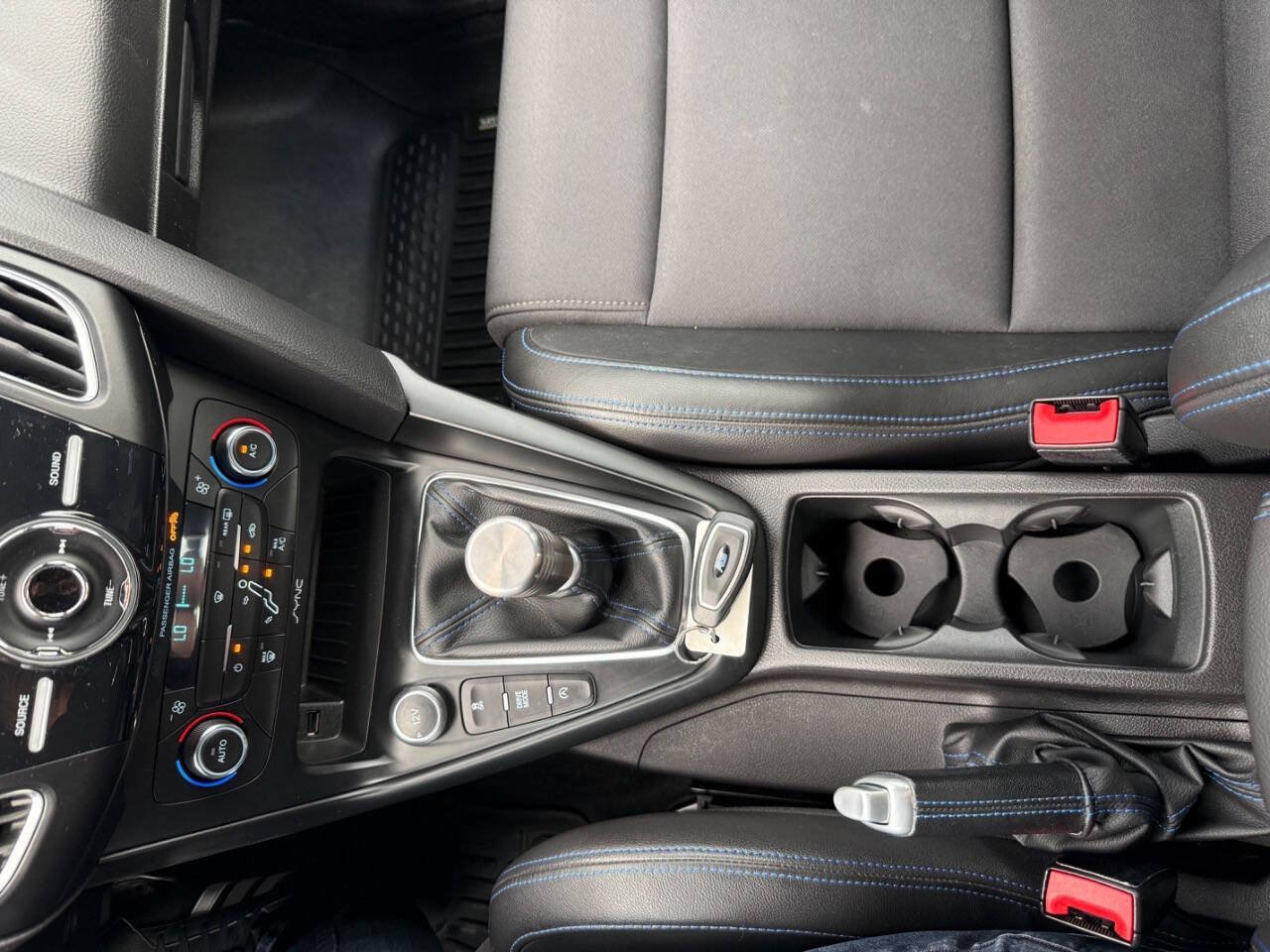 Used 2017 Ford Focus RS AWD/4WD image 22
