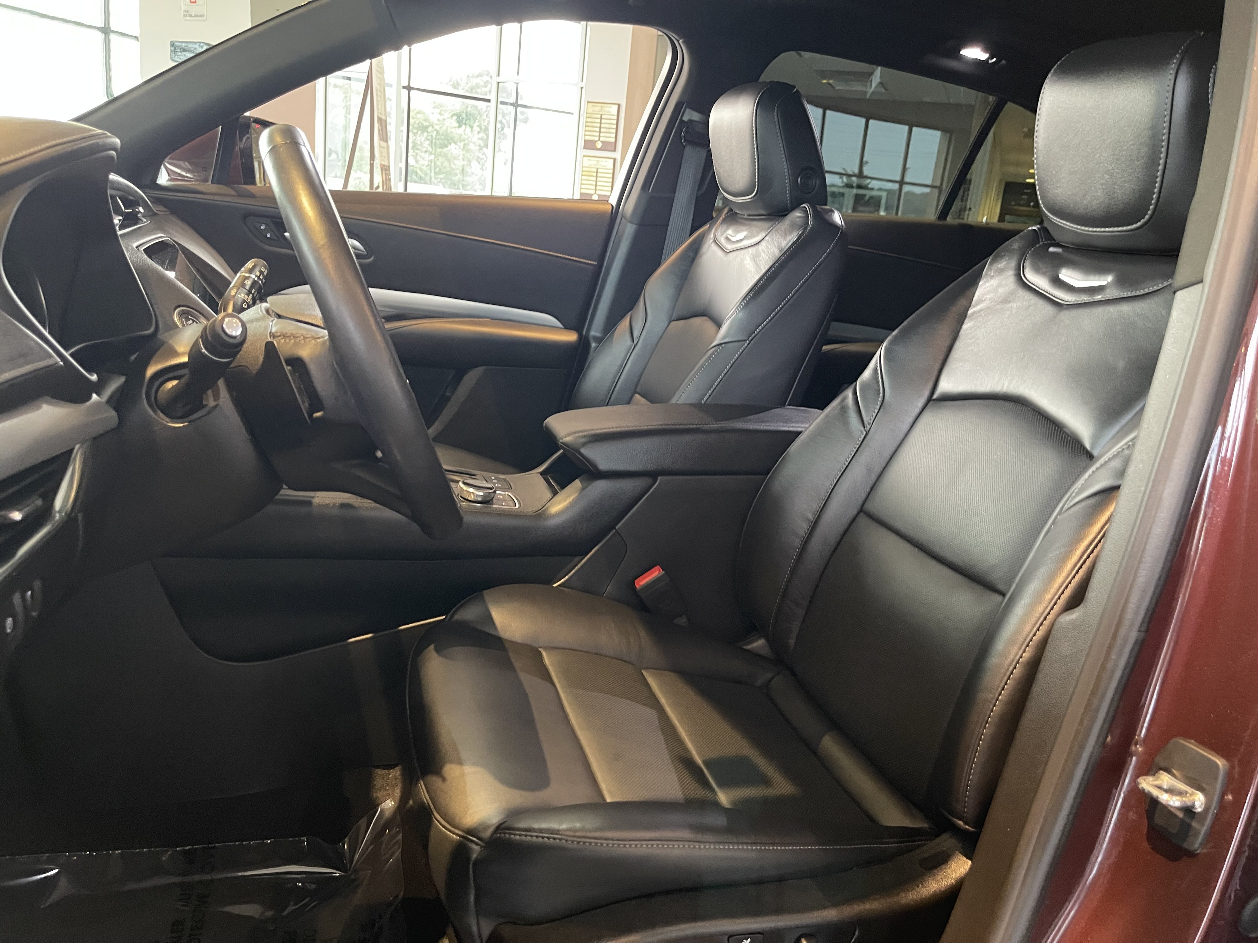 Certified 2023 Cadillac XT4 Premium Luxury AWD/4WD image 12