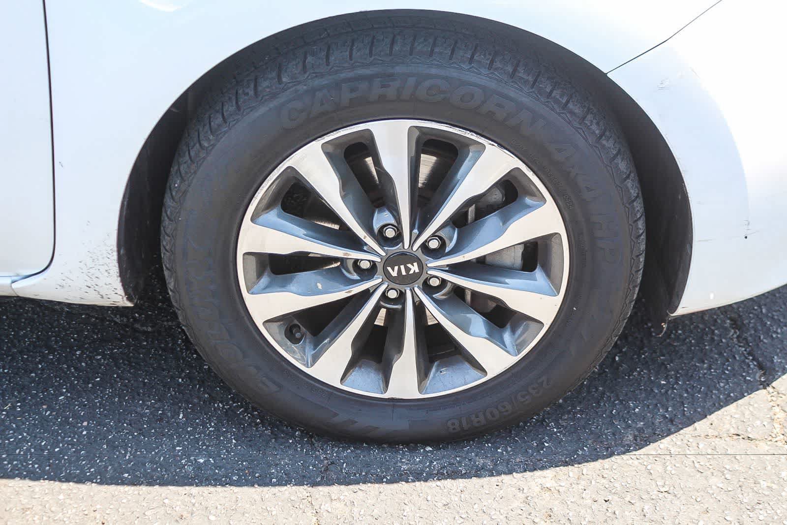 Used 2015 Kia Sedona SX FWD image 12