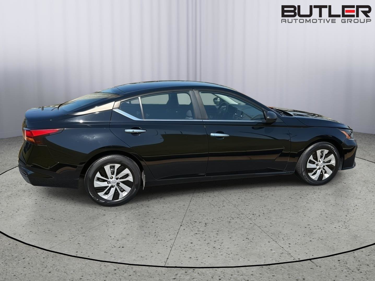 Used 2024 Nissan Altima 2.5 S FWD image 7