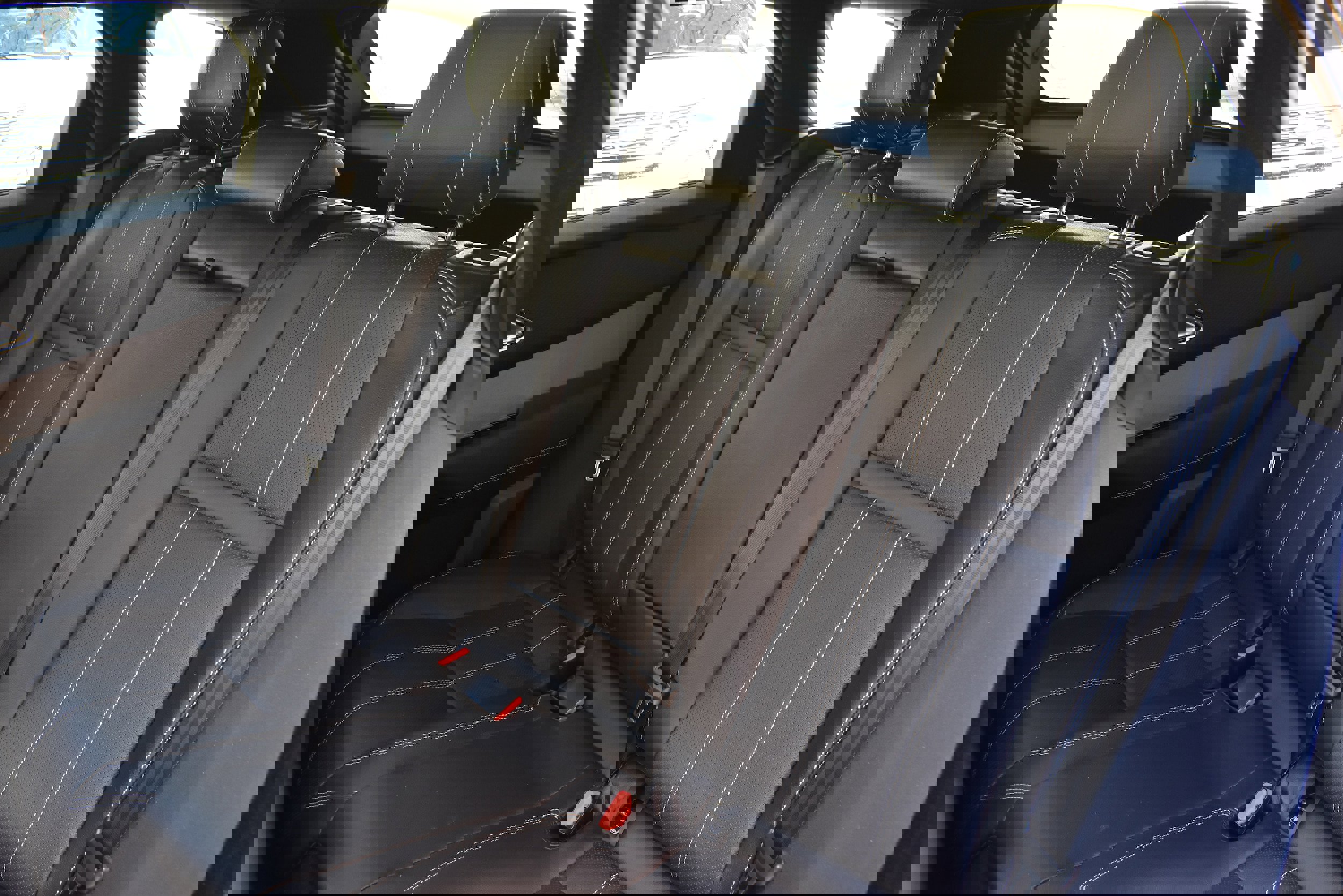 Used 2021 Land Rover Range Rover Velar R-Dynamic S AWD/4WD image 26