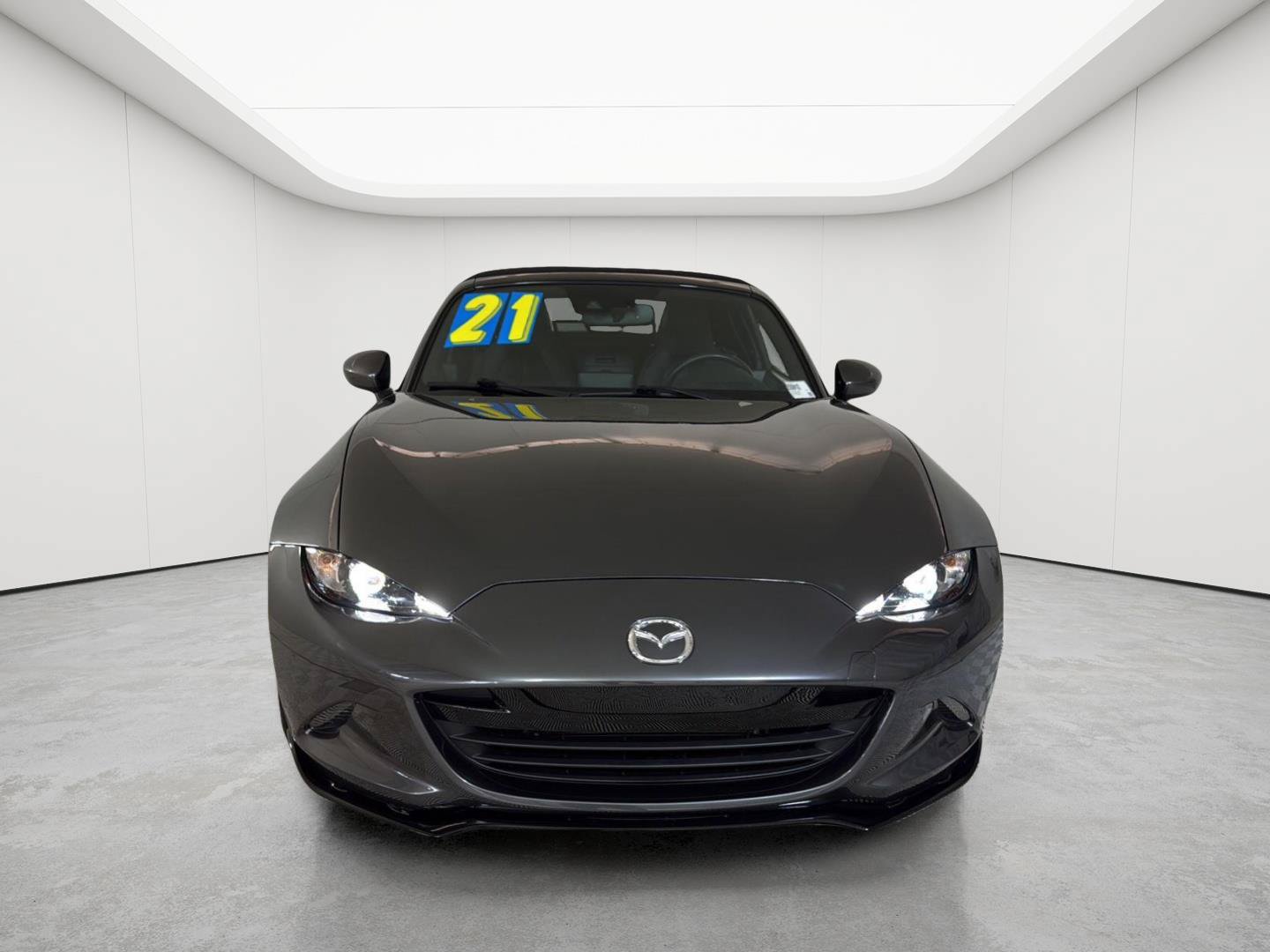 Used 2021 MAZDA MX-5 Miata Grand Touring RWD image 2