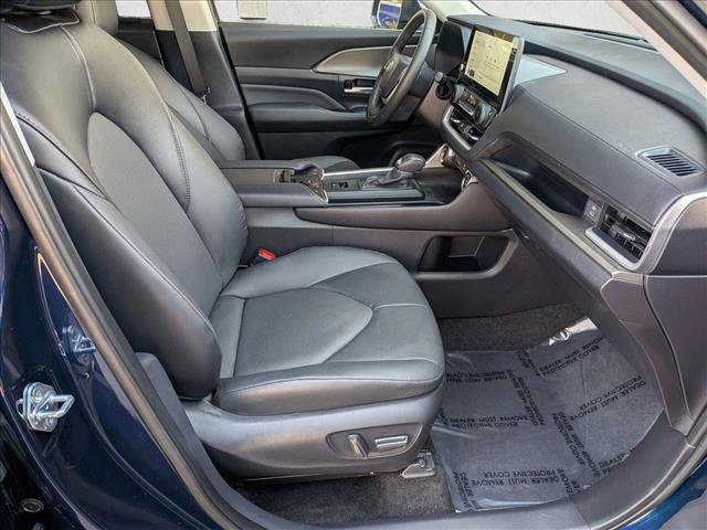 Used 2025 Toyota Grand Highlander FWD image 21